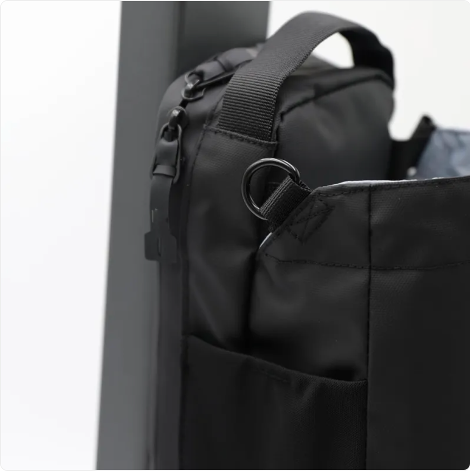 Gym Bag with Outdoor bottle Holder